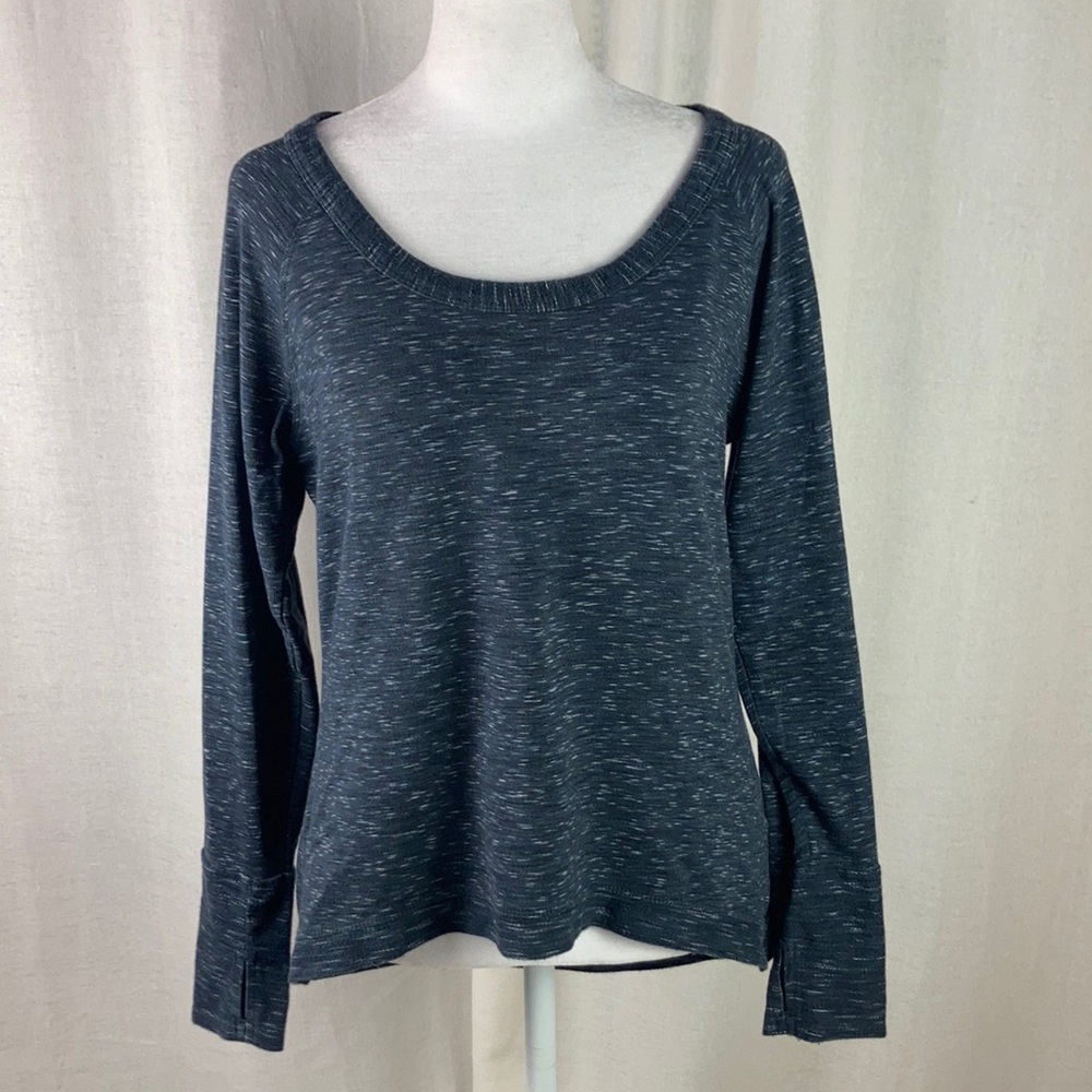 Tasc Performance women's Bamboo long sleeved Athletic Baselayer Sweatshirt Top S